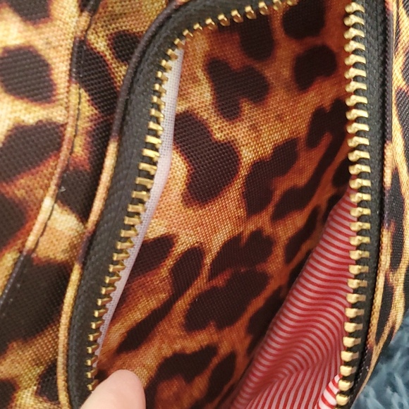 HERSCHEL MINI LEOPARD PRINT/BLACK BACKPACK - Picture 7 of 8